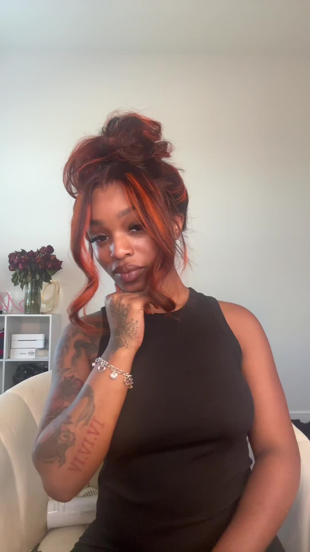 TikTok post by @wh0.nia for Ashimary Hair. Caption reads: @Ashimary Hair Beauty 🧡.