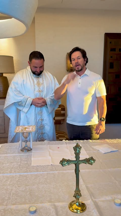 Instagram post by @markwahlberg for Hallow. Caption reads: HAPPY SUNDAY🙏STAY PRAYED UP🙏 @hallowapp 🙏❤️🙏....