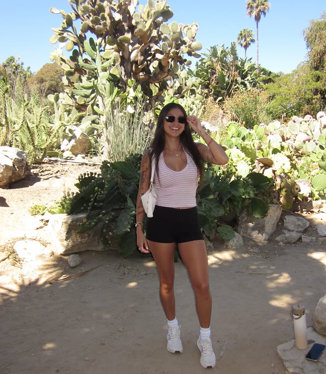 Instagram post by @michelleycore for Fabletics. Caption reads: #fableticspartner 🌵🌺🐕 #explore.