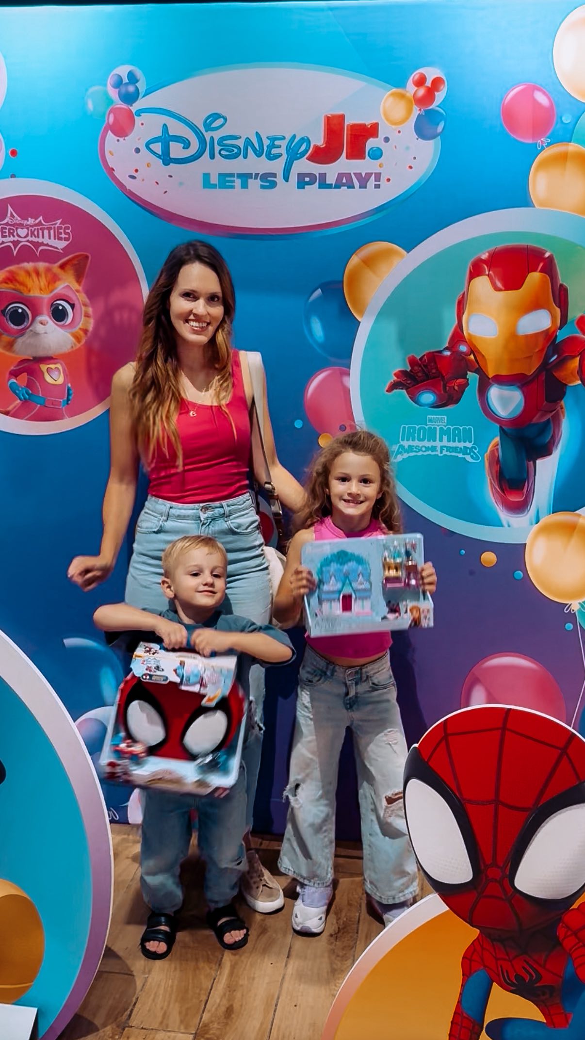 Instagram post by @elmiefairchild for Disney Store. Caption reads: [...] at the @disneyjr Let’s Play! event at Disney....