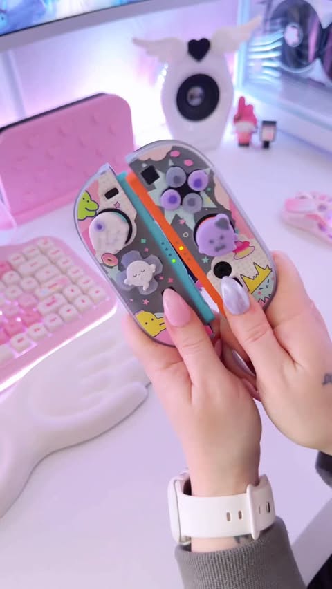 Instagram post by @mochiflurry for Wishavenshop. Caption reads: [...] covers are soooo cute! Thank you....