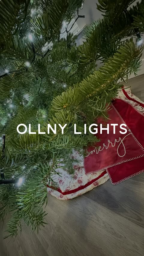 Instagram post by @stacy.bowler for Ollny. Caption reads: ✨m e r r y &  b r i g h t✨

with @ollny_official....