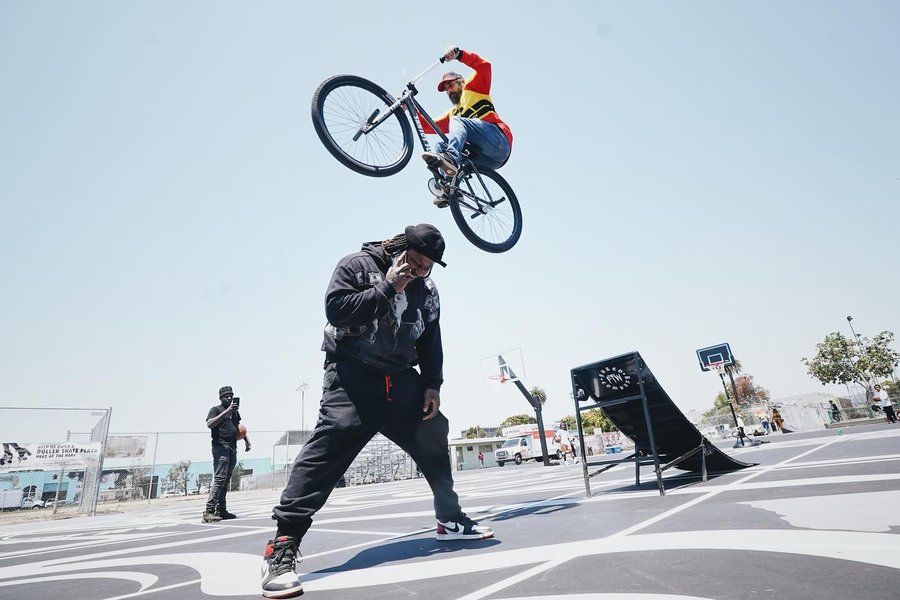 Instagram post by @josephllopez for SE Bikes. Caption reads: Friday i went to the @fam1stfam at Town Park.....