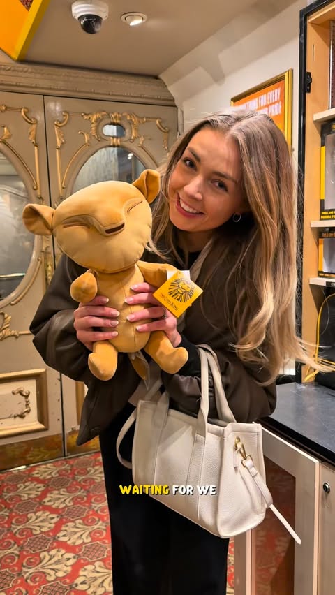 Instagram post by @mathildebarker for The Lion King - Musical. Caption reads: Our little midweek trip to see @thelionking....