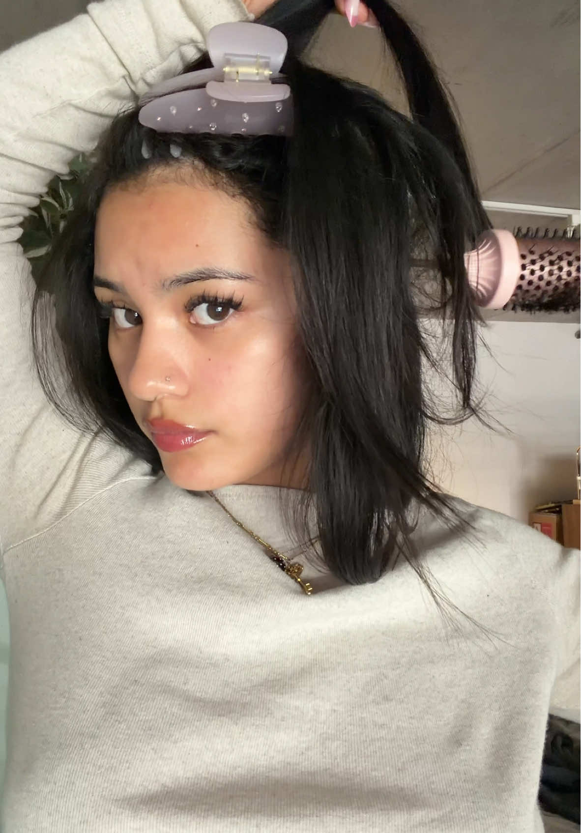 TikTok post by @roxyyanaya for Emi Jay. Caption reads: [...] alwaysss @wavytalkofficial @Emi Jay....