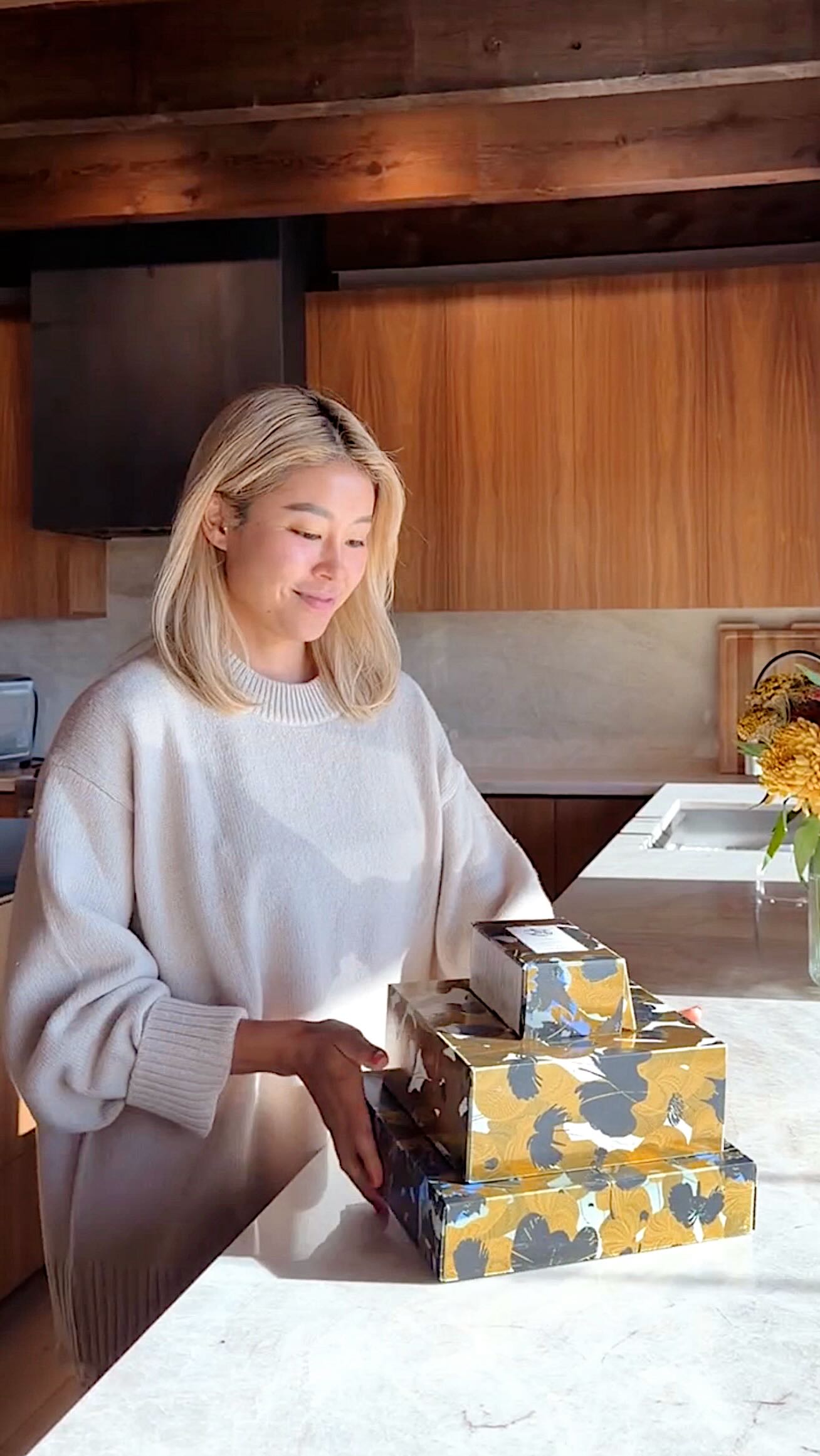 Instagram post by @rrayyme for Oribe. Caption reads: There’s something about this season that makes me....