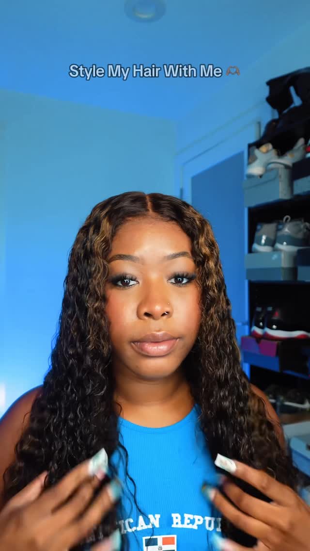 Instagram post by @classiccourtneyyy for Luvme hair. Caption reads: Idk the wet look always hits different 😍....
