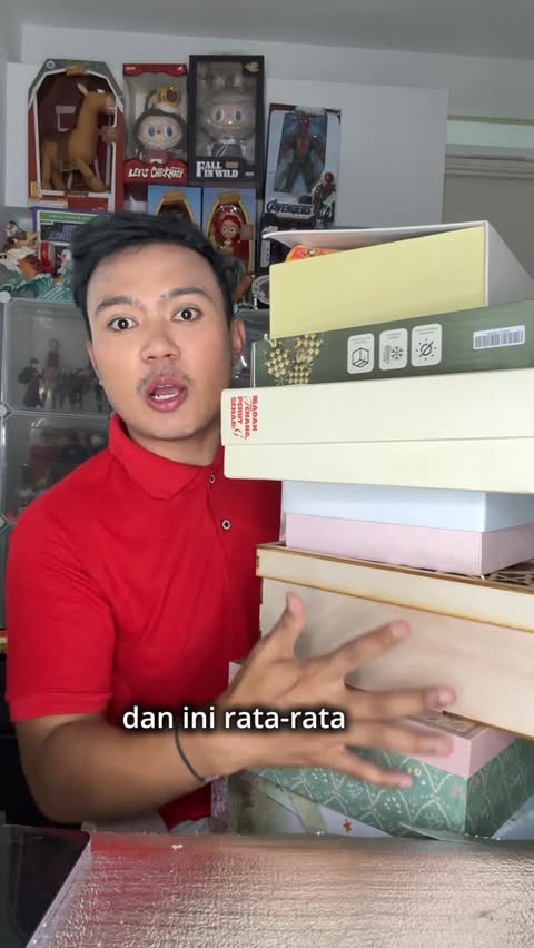 Instagram post by @makanlurrrr for Indomie Seleraku. Caption reads: siapa yang mau a juju kirimin hampers? @indomie....