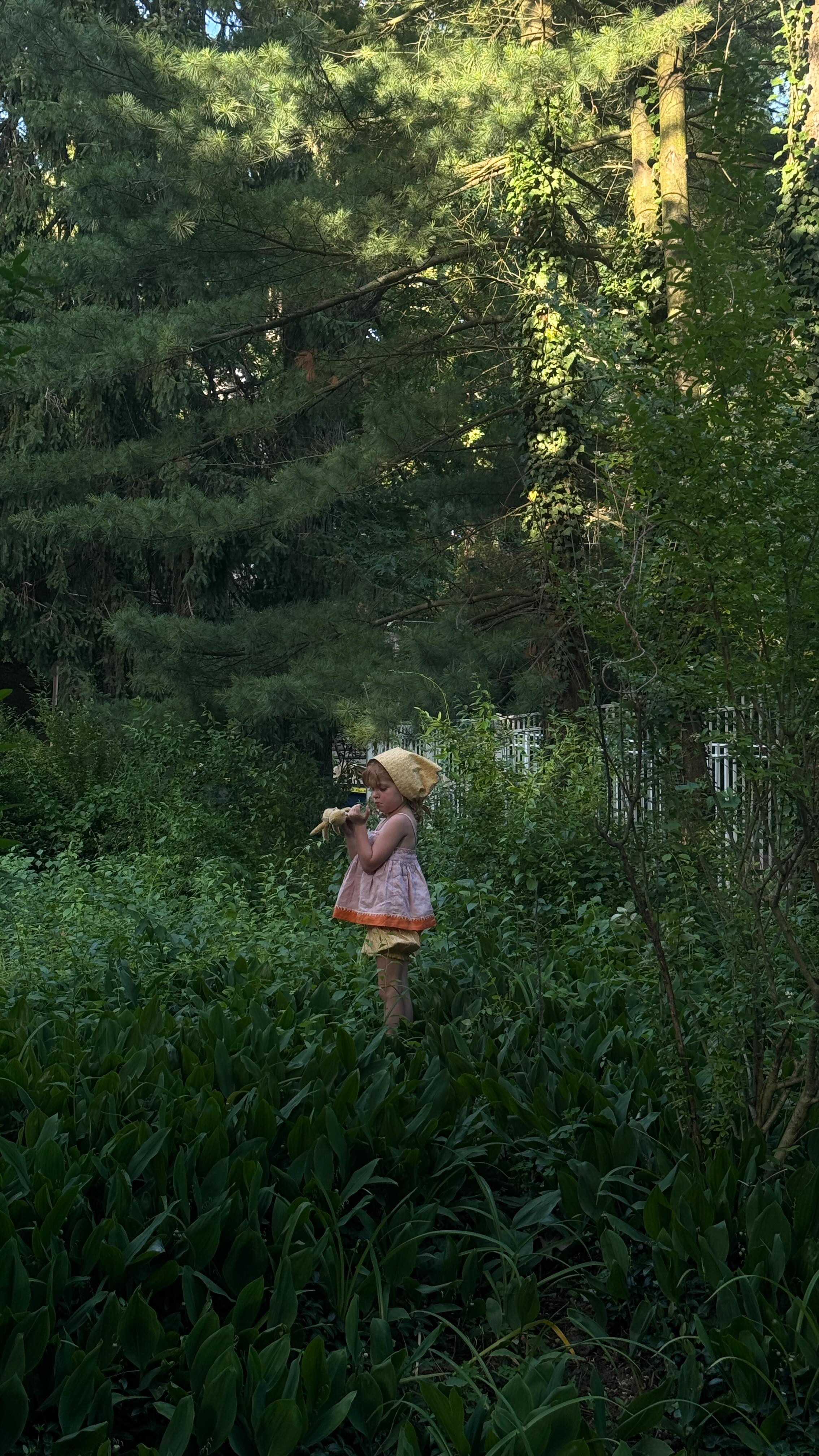 Instagram post by @alexismaymcmullin for Erno Laszlo. Caption reads: My morning wellness ritual, with Erno Laszlo.....