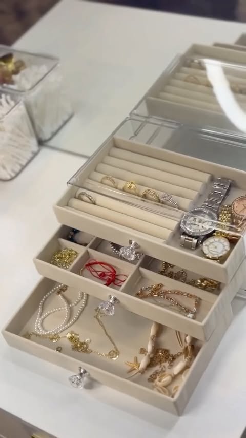 Instagram post by @ayabouchta_beauty for Voghion. Caption reads: Obsessed with this find  on @voghion_global....