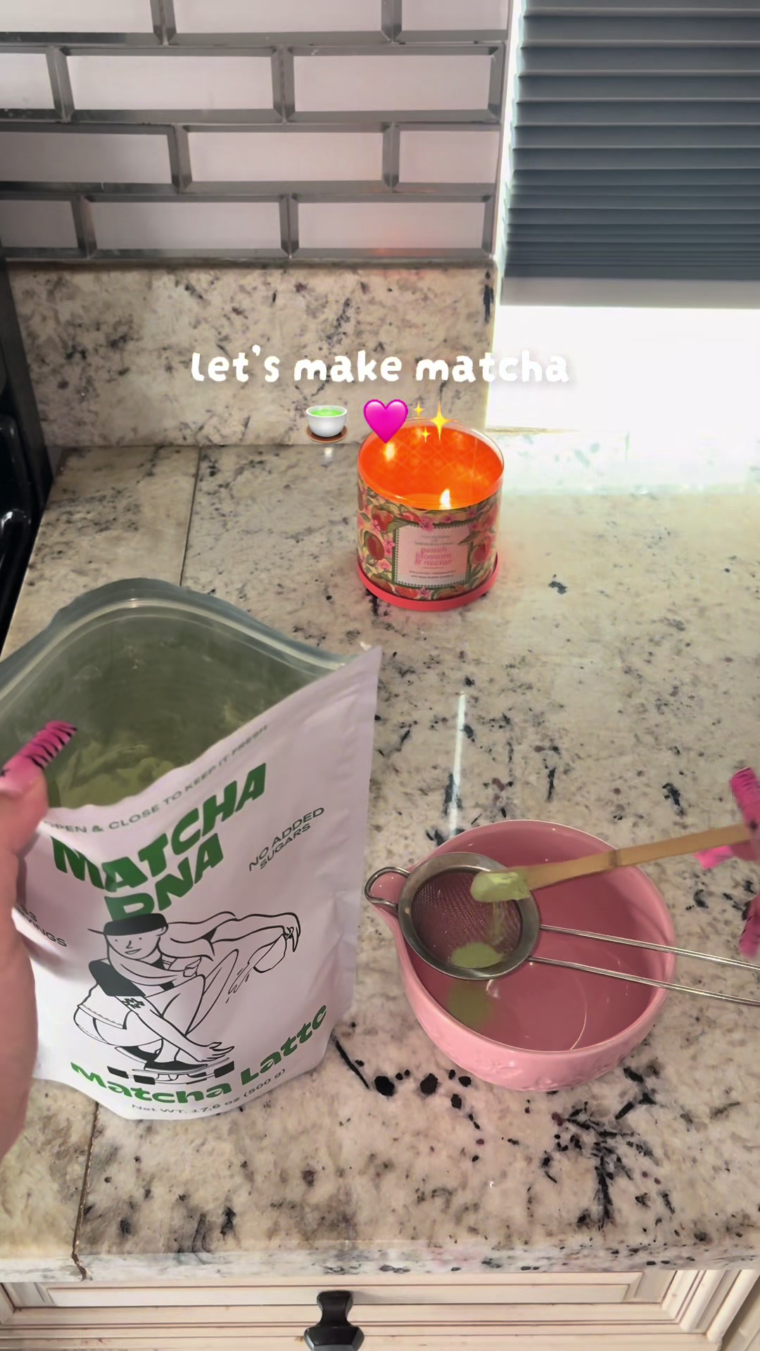 TikTok post by @mommianaarii for SUSTEAS. Caption reads: [...] makes ice & can be used as a drink🤌🏼....