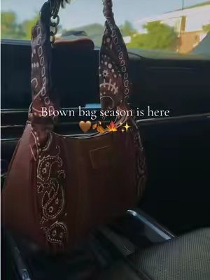 TikTok post by @mmoncada9 for Vaqueras Outfitters. Caption reads: [...] vibes 🤎🍁✨ #wranglerpurse #purse @Vaqueras....