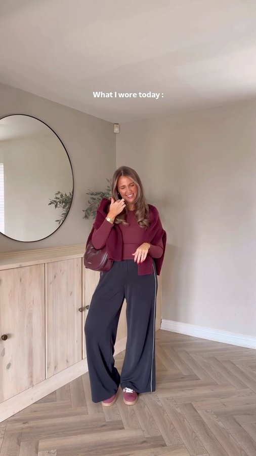 Instagram post by @sofynicoledobson for Deichmann. Caption reads: It’s BURGUNDY 🍇 season friends. WILL autumn up....