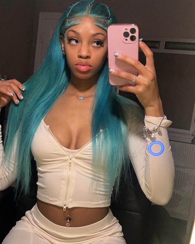 Instagram post by @dajshaltaylor for Jurllyshe. Caption reads: that girl😍.