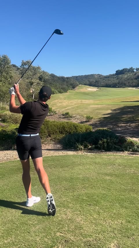 Instagram post by @usdgolf for Vuori. Caption reads: [...] #usdgolf #tgf #ToreroGolfFamily #Vuori.