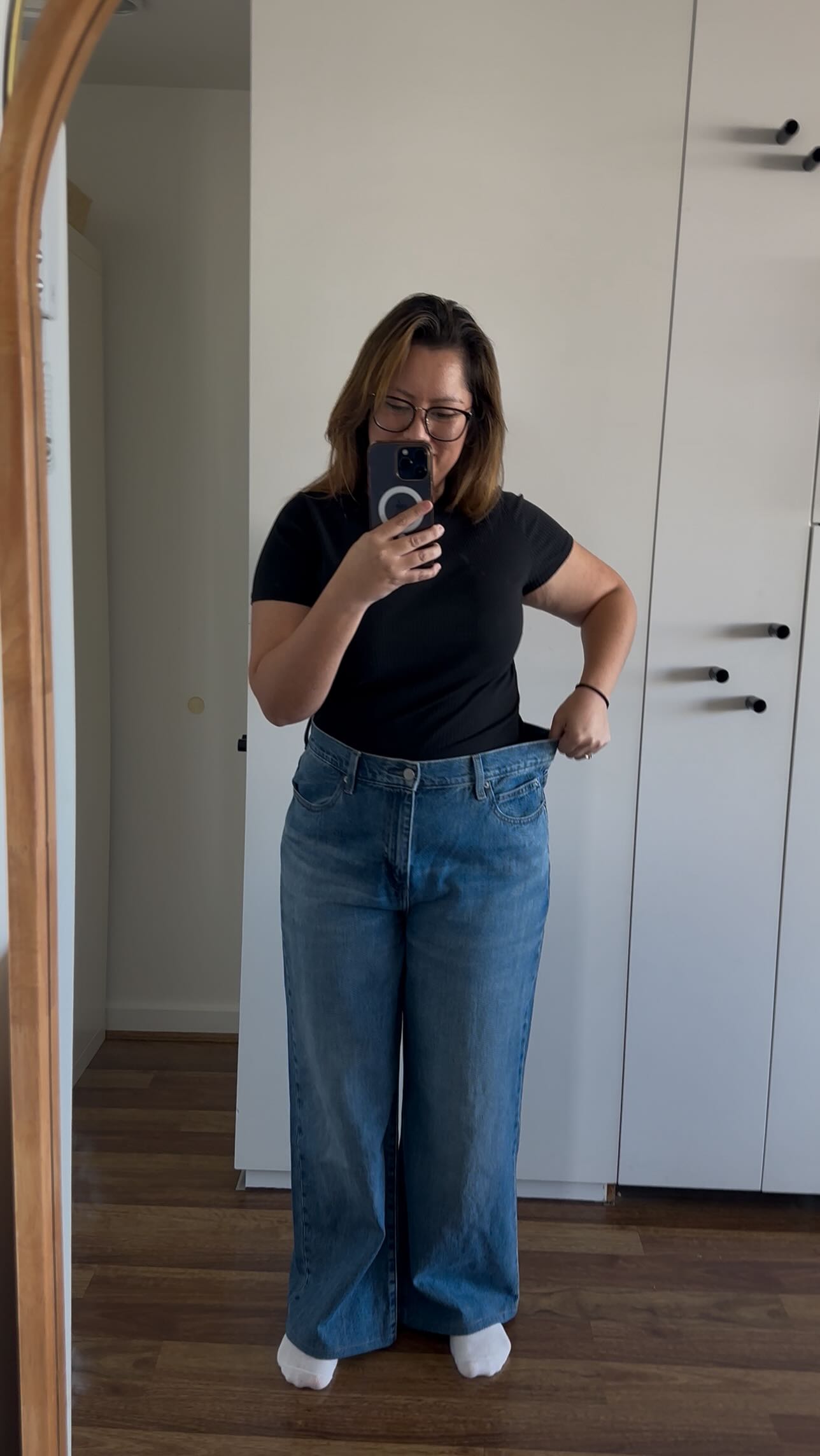 Instagram post by @holly_meza for The Collagen. Caption reads: ✨ The 28-Day Shake & Glow Challenge....