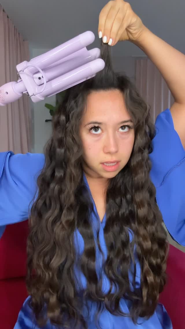 Instagram post by @kaileyanna for Mermade Hair. Caption reads: Dating in NYC😮‍💨 using my @mermade.hair crimper!....