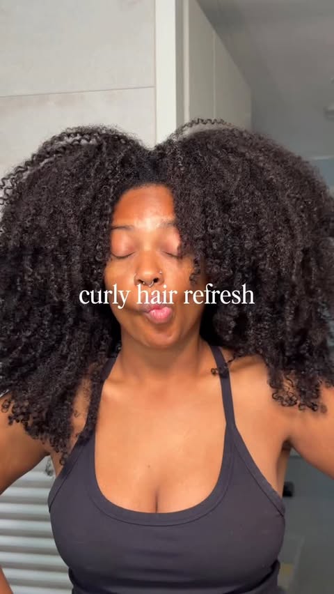 Instagram post by @ramonecharissa for Curlsqueen. Caption reads: Curly refresh! @curlsqueenofficial 3 bundles 24....