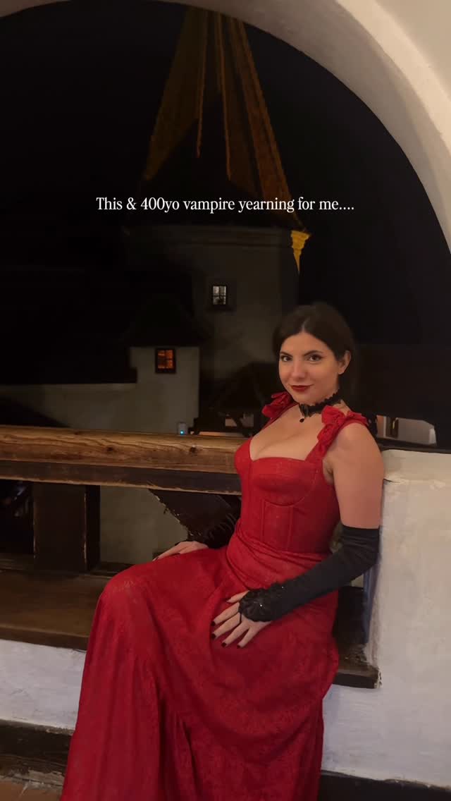 Instagram post by @evetraveler for Wizz Air. Caption reads: Dracula’s Castle , Transylvania 🏰

@wizzair have....