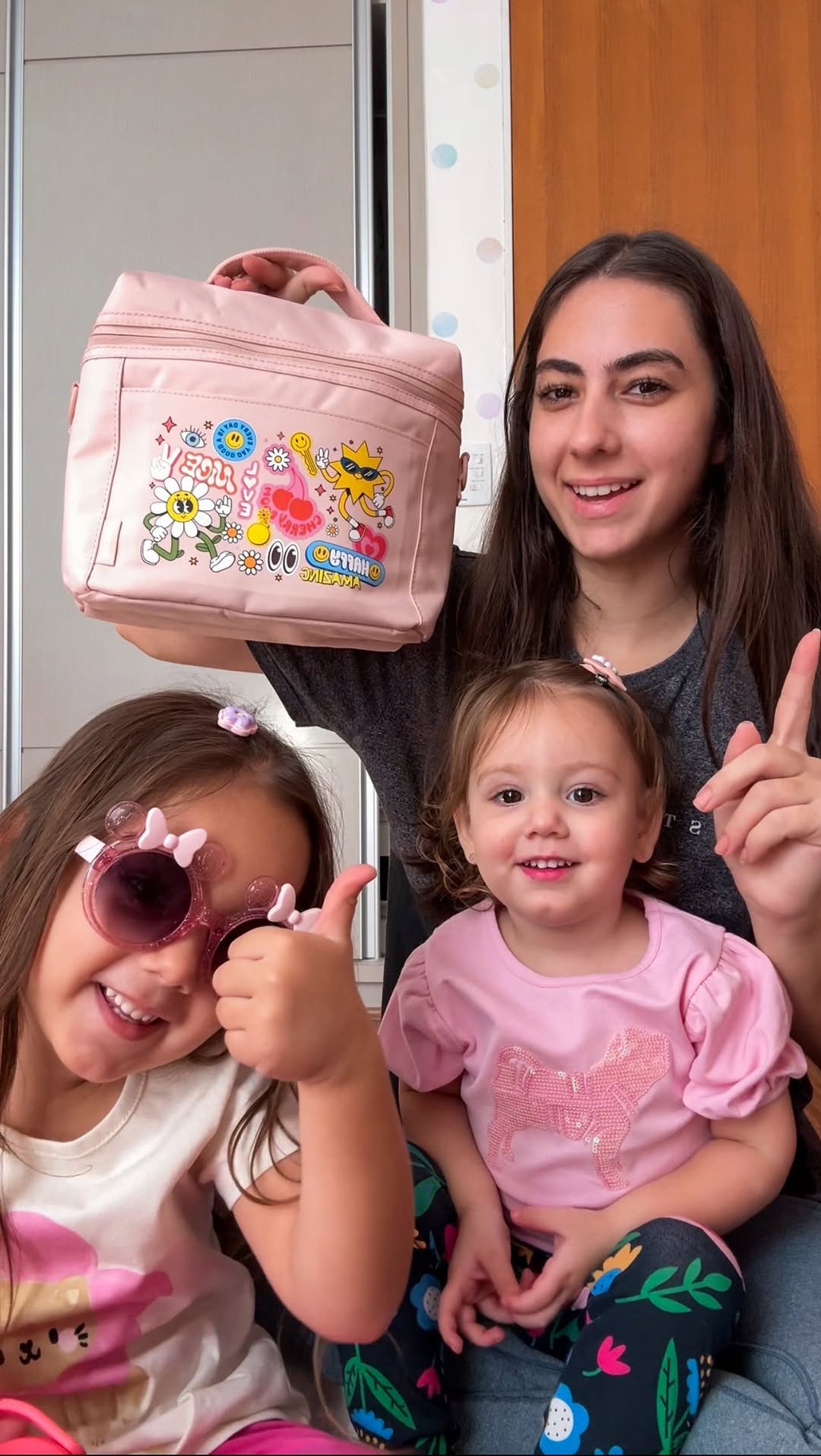 Instagram post by @rafa_maranhao for Gocase. Caption reads: As meninas arrasaram no desafio 💝

A lancheira....