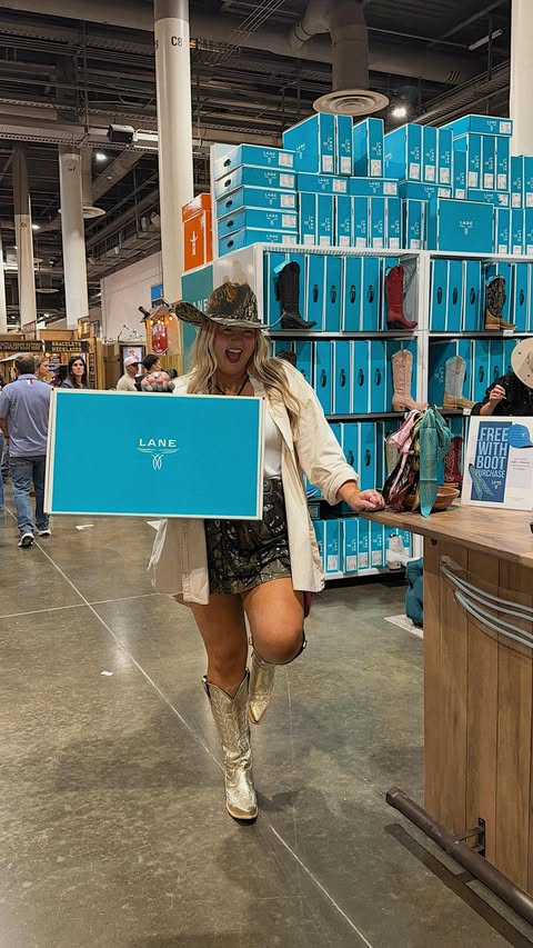 Instagram post by @ashleyyrobo for Lane Boots. Caption reads: [...] your DM! Rodeo Houston, Houston rodeo, lane....