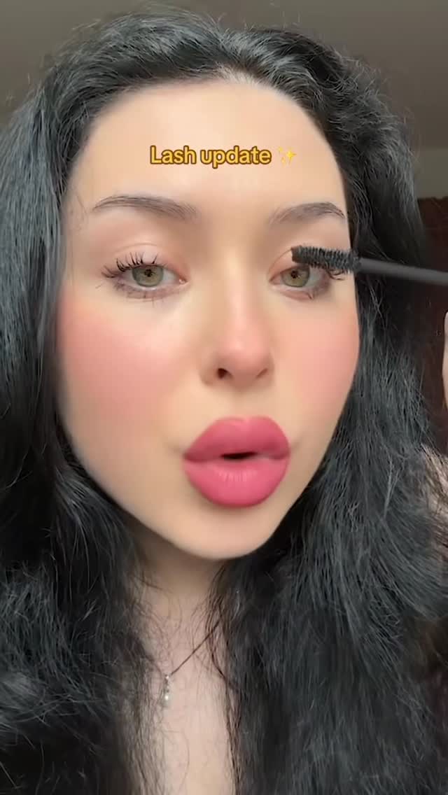 Instagram post by @rosymelina for Nuorganic. Caption reads: Is anybody else already starting to work on their....