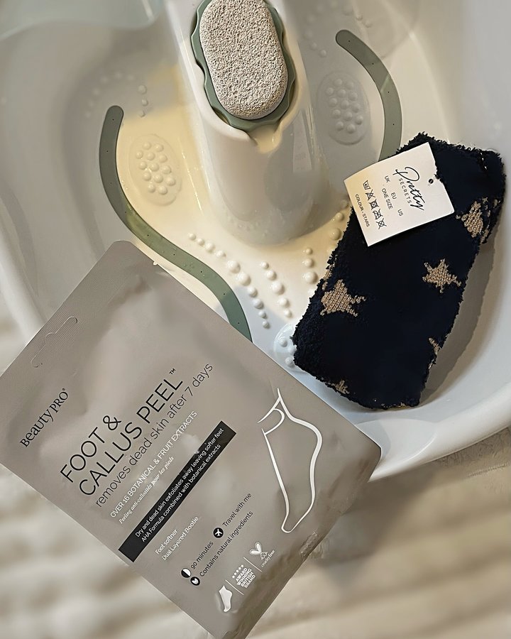 Instagram post by @sugarvogue for BeautyPro. Caption reads: #AD 🩶🦶🏻🫧🛁 self care with @beautypro feet....