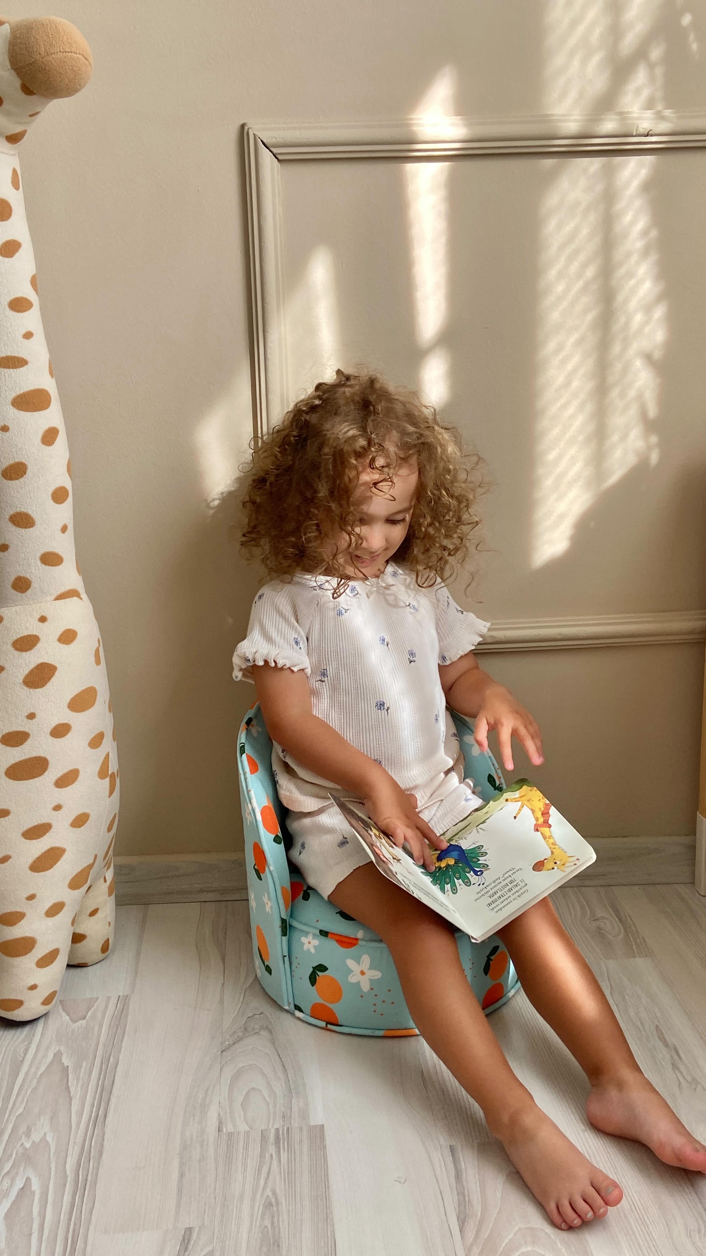 Instagram post by @_ciem_home_ for Pinterest. Caption reads: Bu mini koltuğa çocuklar  bayılacak 🥰 adeta....