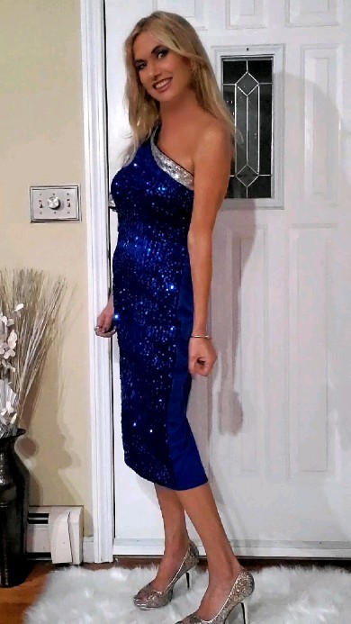 Instagram post by @neicespetitestyle for Rosewe. Caption reads: 3 Gorgeous Holiday Party Dresses from....