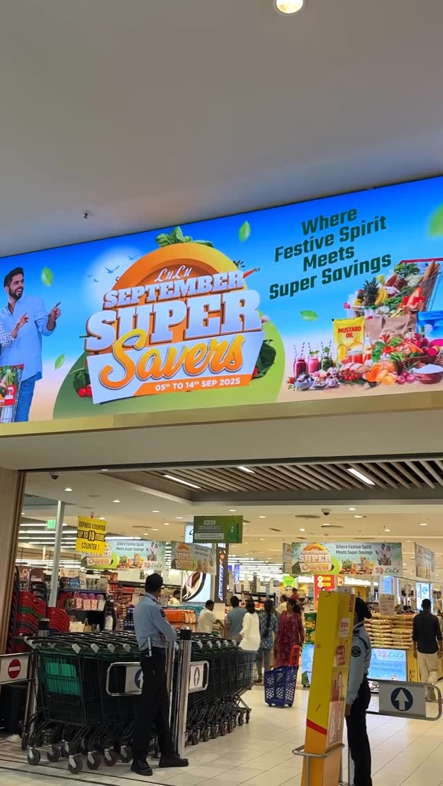 Instagram post by @lucknow_university__lu for LuLu Hypermarket BH. Caption reads: Lucknow walon, shopping ka asli
maza ab Lulu....