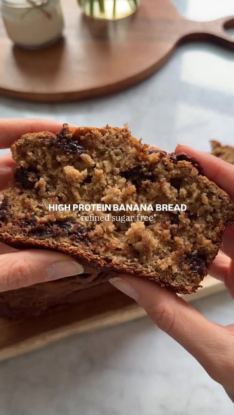Instagram post by @lulugodin for Organika. Caption reads: [...] high protein thanks to greek yogurt &....