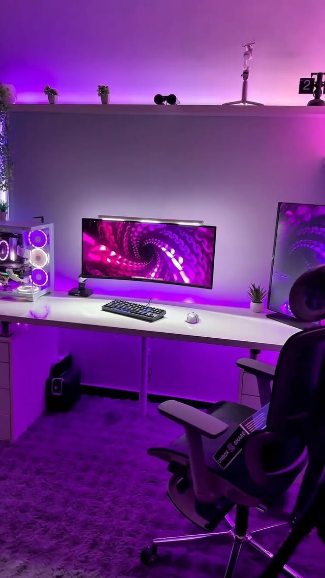 Instagram post by @shamsrig for Epomaker. Caption reads: [...] keyboards out there. Huge thanks to....