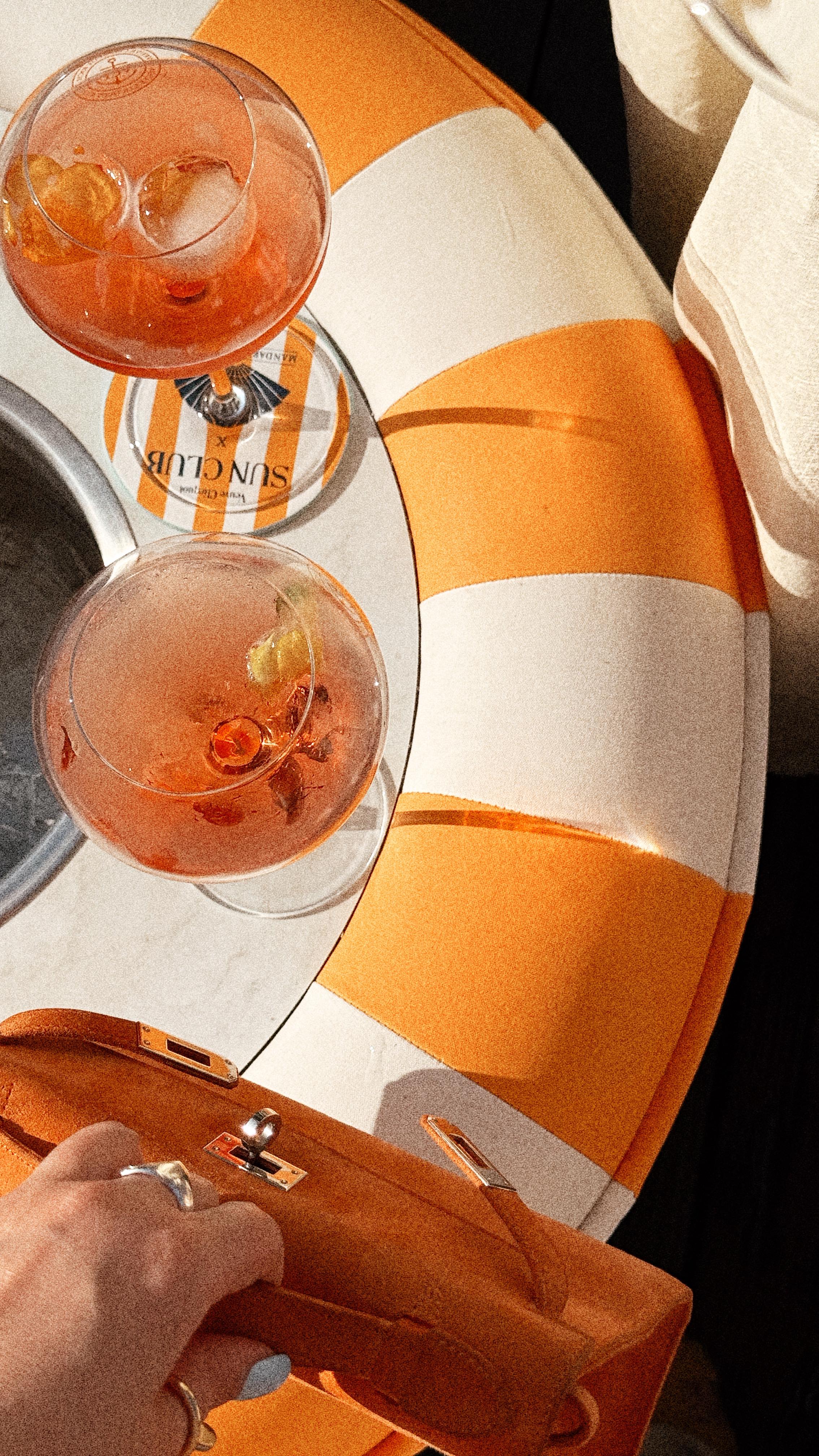 Instagram post by @stefaniehelen for Veuve Clicquot. Caption reads: [...] Prefer it sweeter? 🧡The rosé @veuveclicquot....