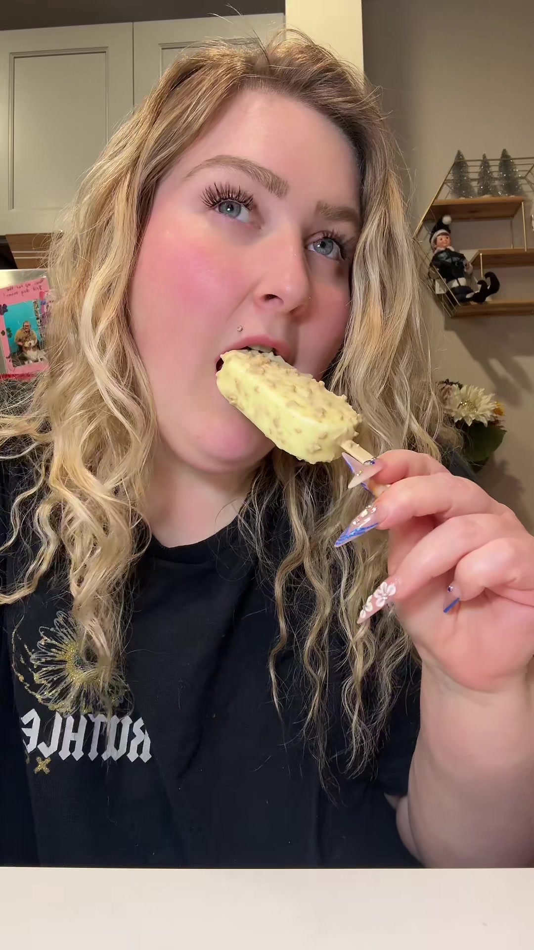 TikTok post by @brandileighsnacks for Alani Nu. Caption reads: it’s soup season!!! @Alani Nutrition winter....