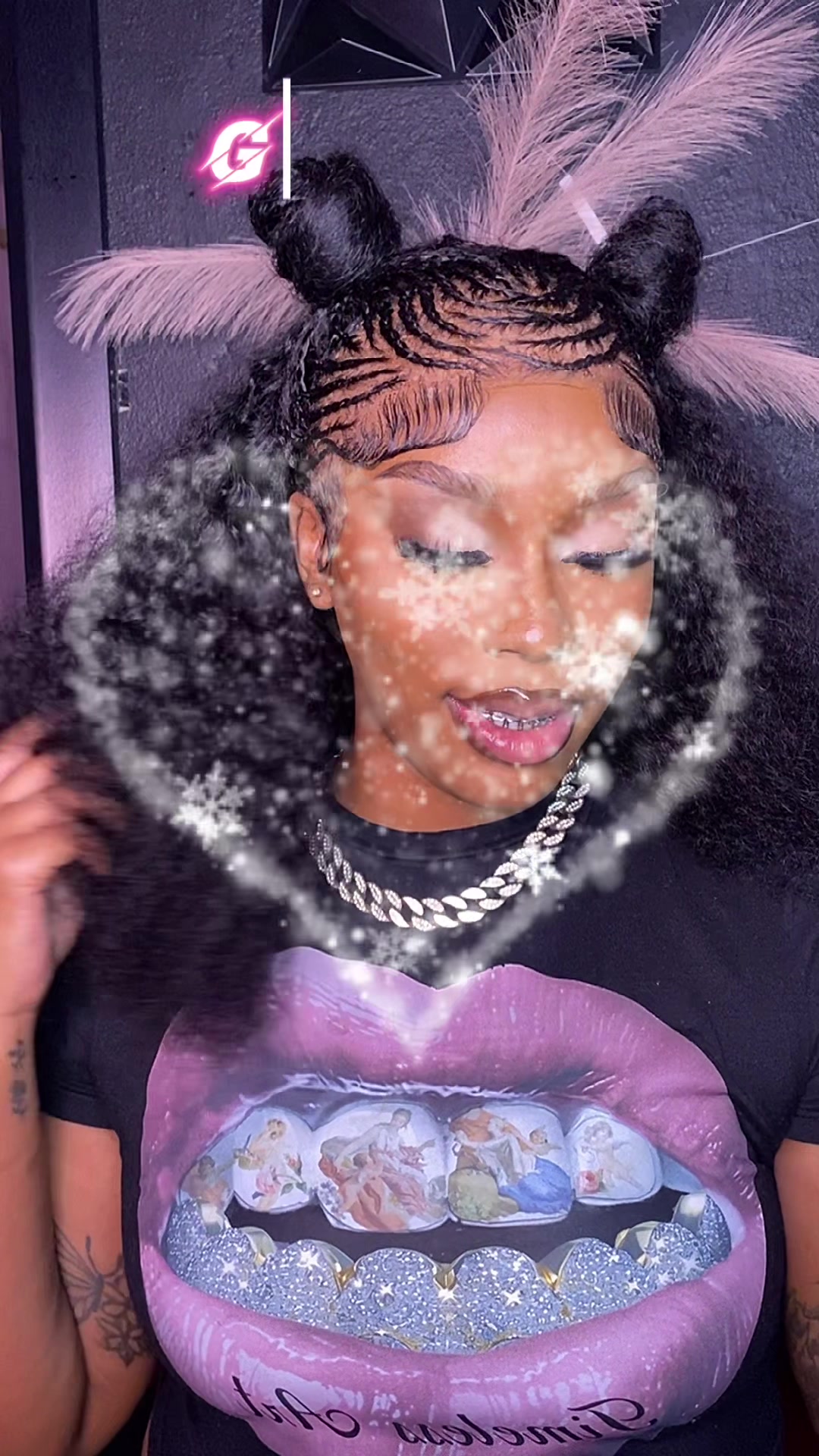 TikTok post by @relebogilemotsoan for ESSENCE. Caption reads: [...] pallet : @Refera Trading Concealer:@essence....