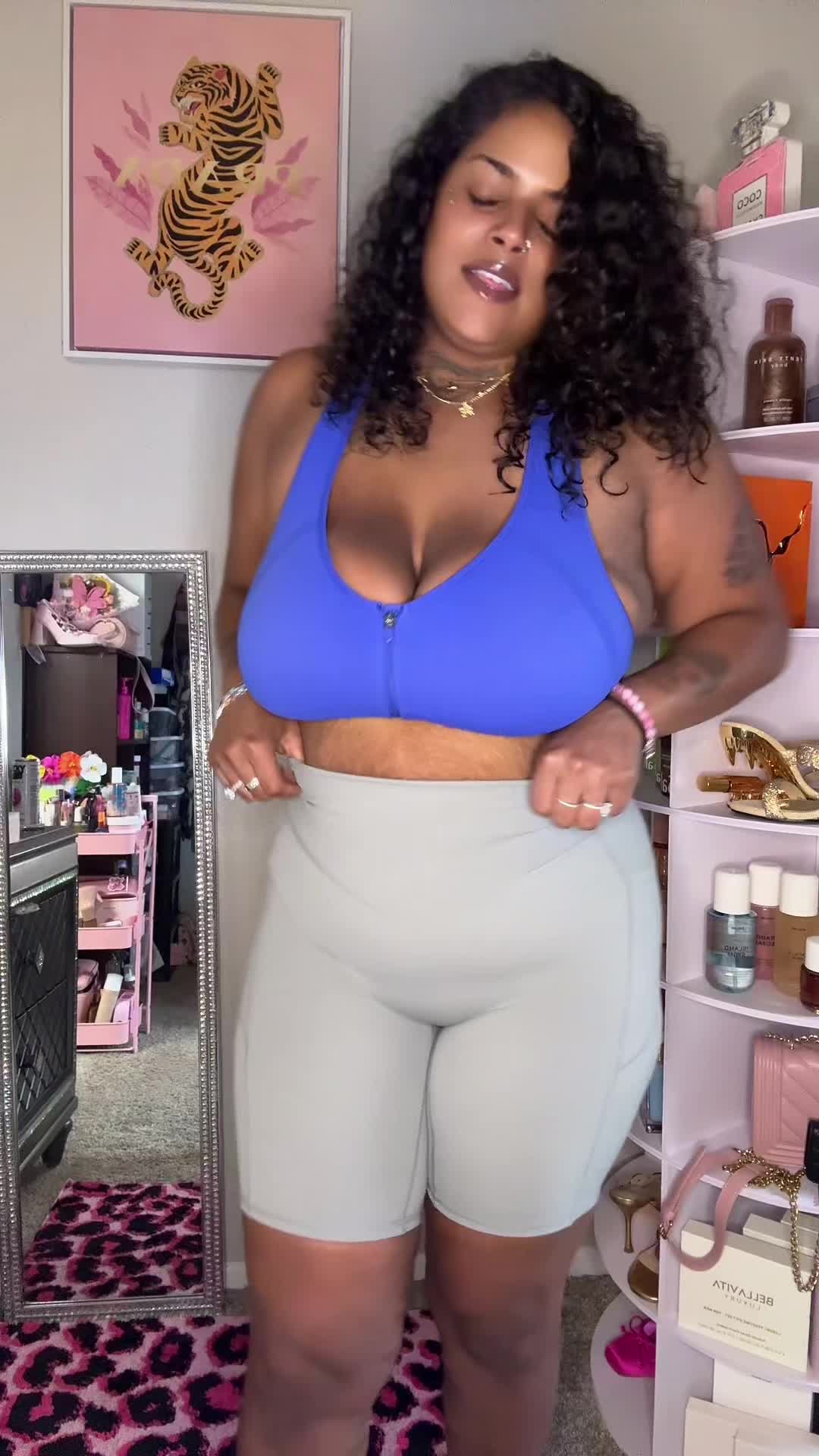 TikTok post by @hotmamafashionfinds for BRXL. Caption reads: @BRXL.