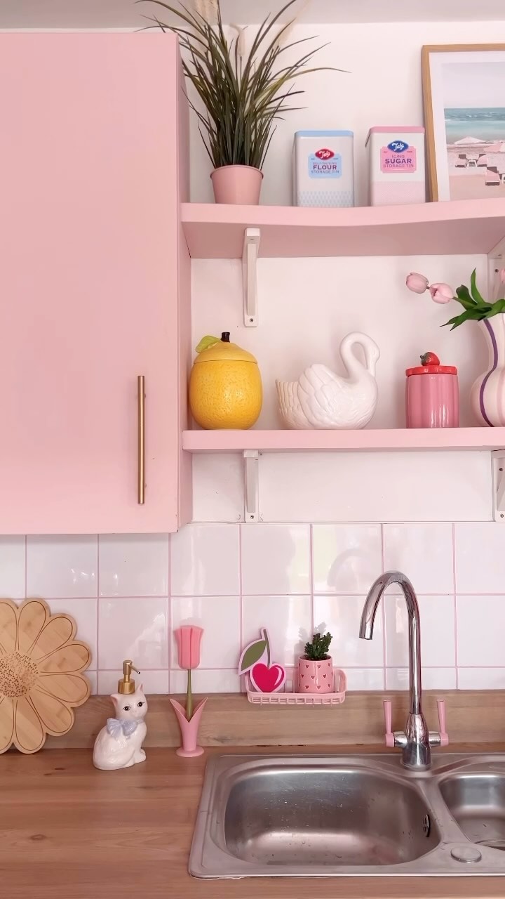 Instagram post by @kate_rose_morgan for Cleanipedia. Caption reads: Ad. 💖 Reset my Pink kitchen 💖 This one’s for the....