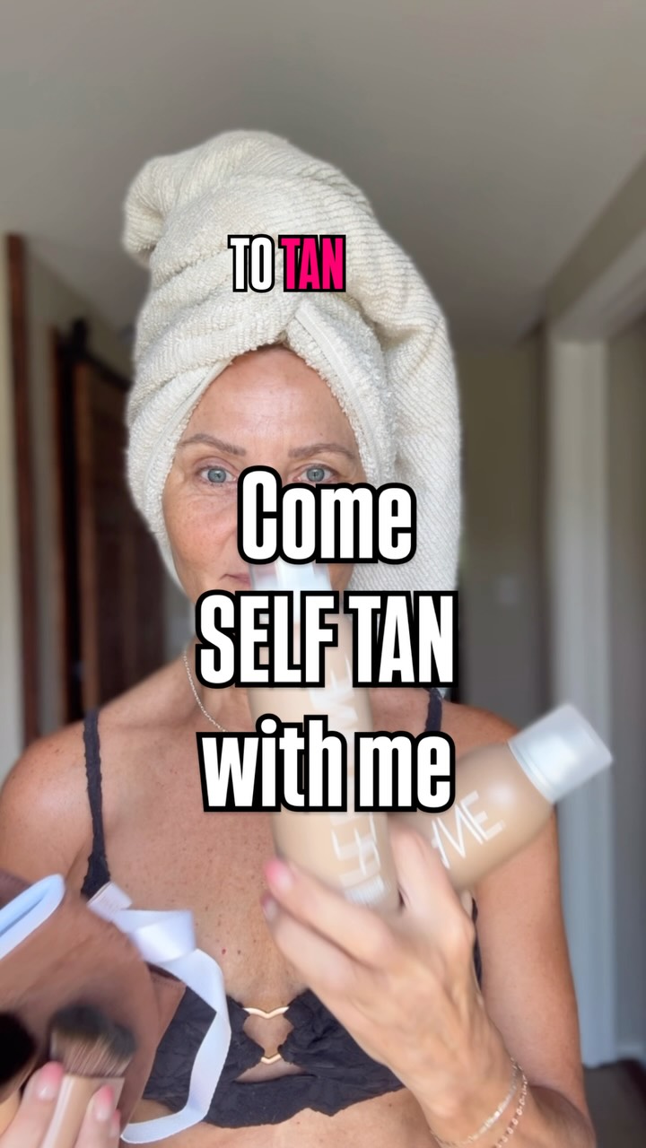 Instagram post by @kimlightupyourface for Peta Jane Beauty. Caption reads: I’ve been experimenting with this product for a....