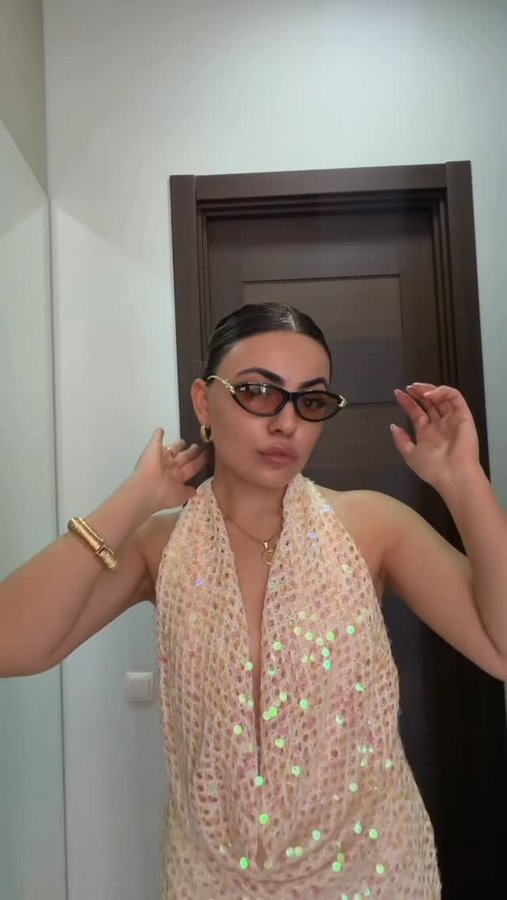 Instagram post by @zaalishvili_zalina for PEPPERMAYO. Caption reads: ❤️‍🔥

#peppermayo #style #fashionstyle....