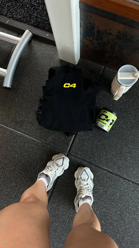 Instagram post by @adaniborgess for Cellucor. Caption reads: [...] #c4, #c4energy, #c4partner, #cellucor,....