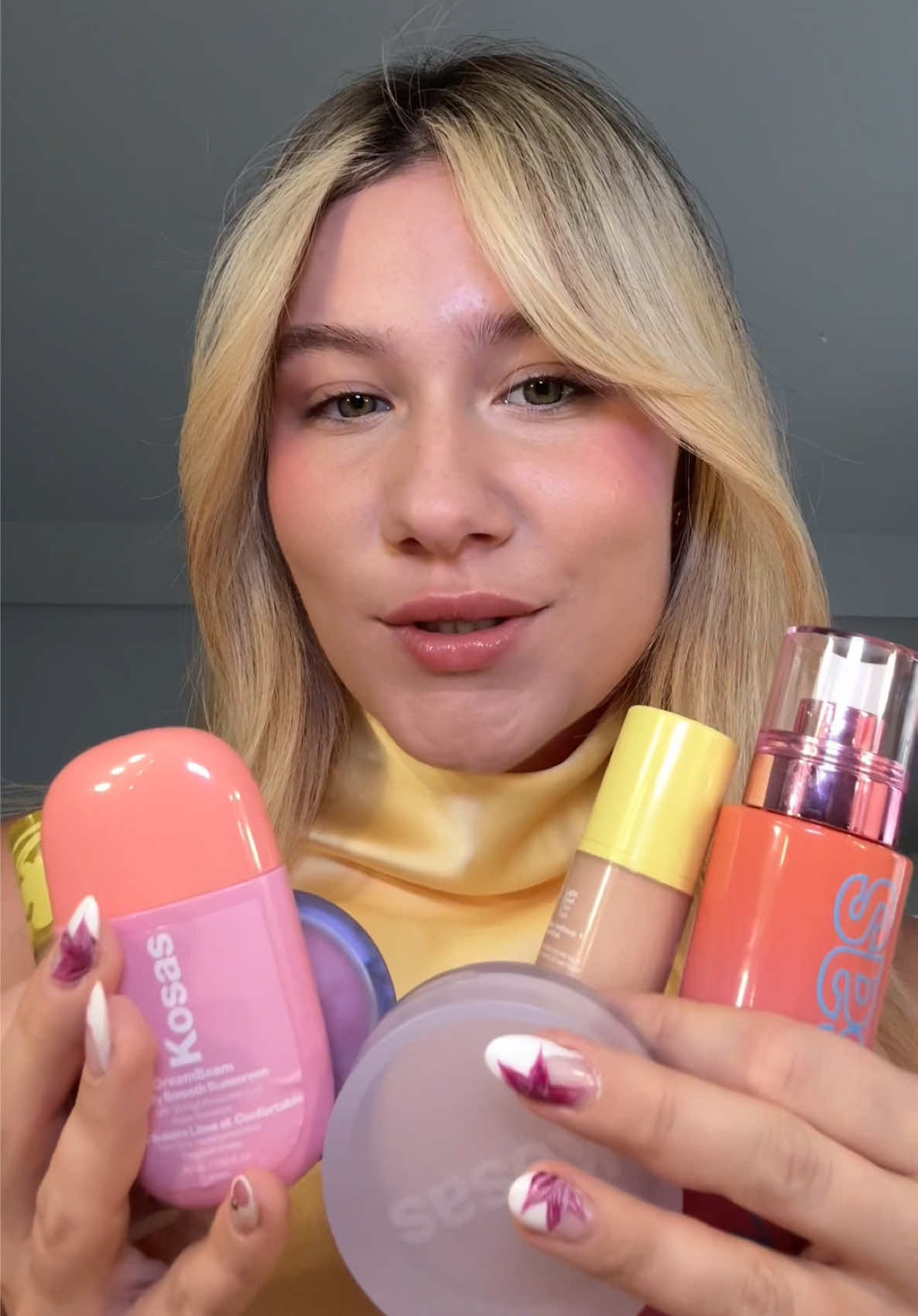 TikTok post by @dogaozdas for Kosas. Caption reads: [...] makyaj markası  Türkiye’ye geldi. @Kosas....