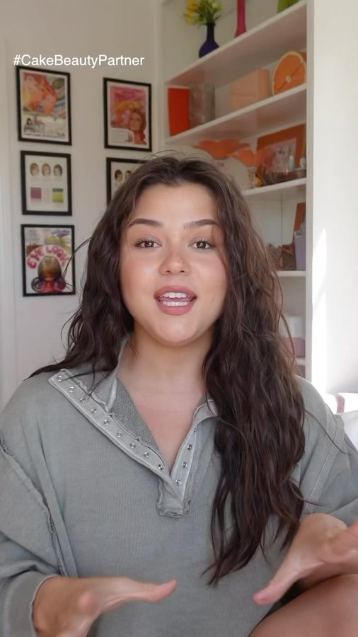 Instagram post by @rachel.ocool for Cake Beauty. Caption reads: [...] AND I smell like a lemon cookie??....