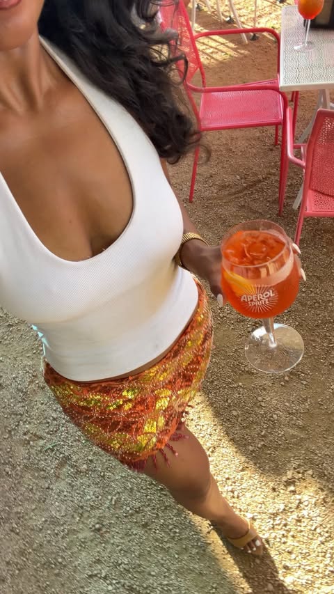 Instagram post by @hellodrea16 for Aperol Spritz. Caption reads: Thank you @aperolspritzofficial , a night of....