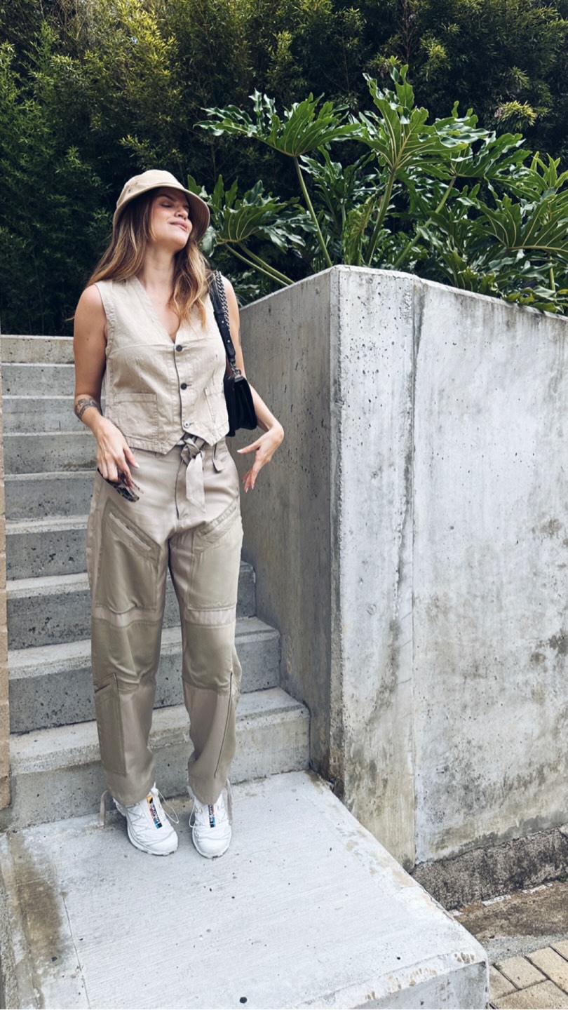 Instagram post by @mariavalen___ for G-Star RAW. Caption reads: Keep it simple, keep it RAW. #GStarRAW.