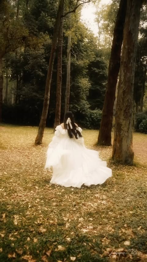 Instagram post by @leyana_core for Selkie. Caption reads: @selkie gown✨ 10% off code LEYANA_CORE . . [...].
