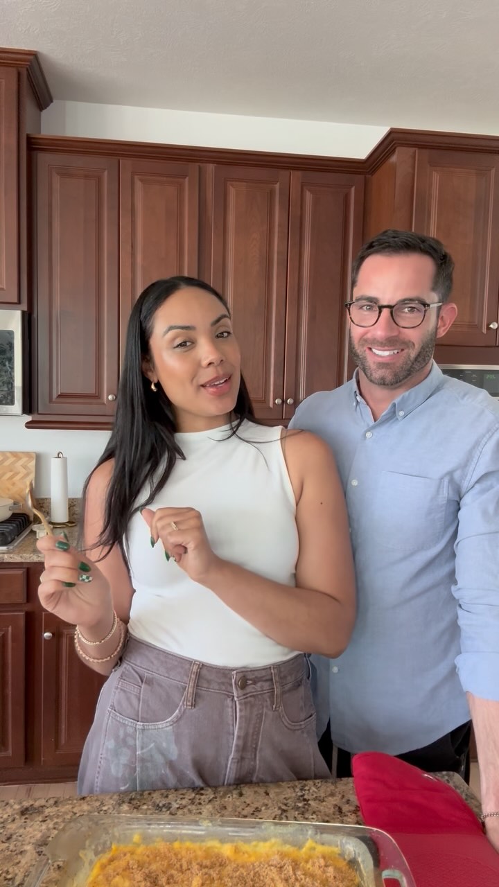 Instagram post by @demischweers for Campbell's. Caption reads: #CampbellsPartner No-boil, no stress, ALL the....