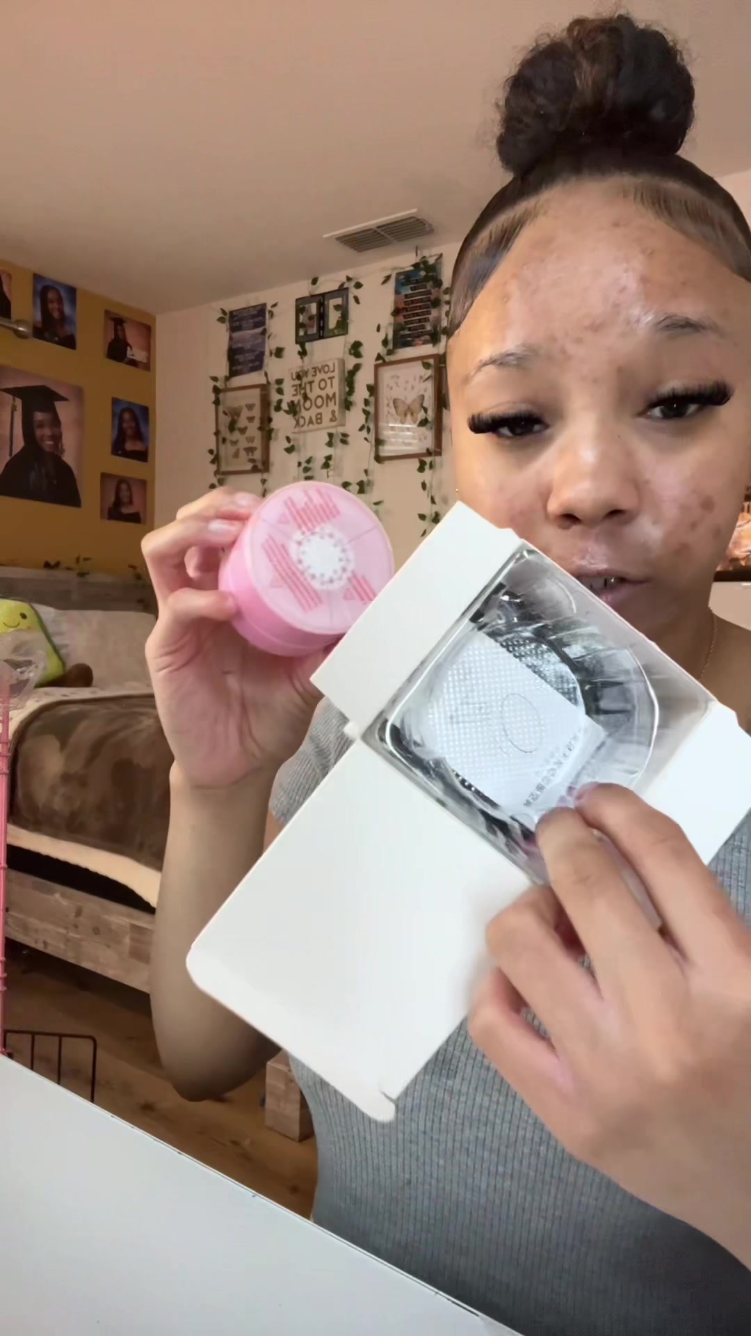 TikTok post by @sonnieee_06 for JoyTutus. Caption reads: [...] #viral #trending (Jesus loves you!!)....