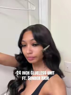 TikTok post by @riamorai for Sunber Hair. Caption reads: [...] pre-everything bodywave wig😍🛒 @Sunber Hair....