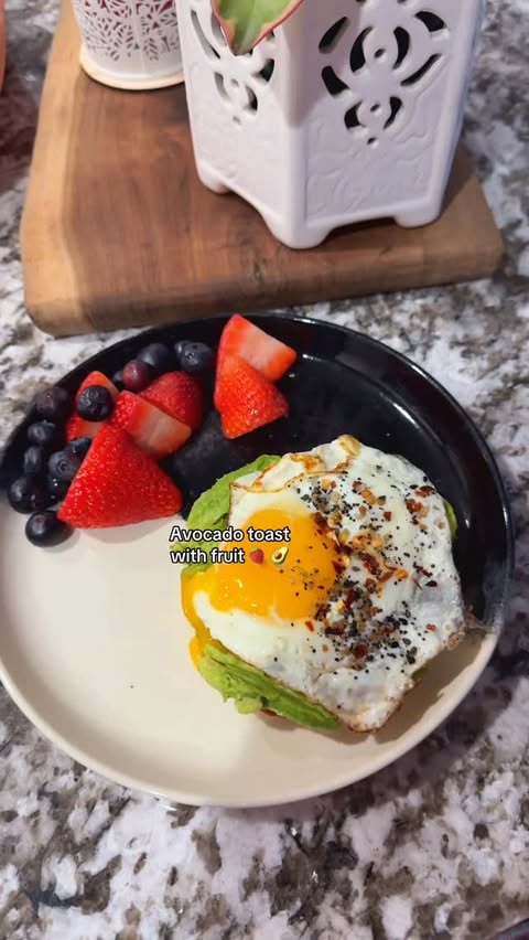 Instagram post by @lovezoepotter for Cira Nutrition. Caption reads: [...] 🥹🐶🫶🏻 Code- ZOE15 to save 15% off....