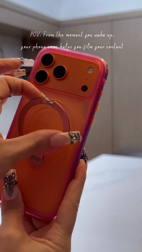 Instagram post by @dirrtyglam for TORRAS. Caption reads: Free your hands to create @torras_global 📲🤳🎥....